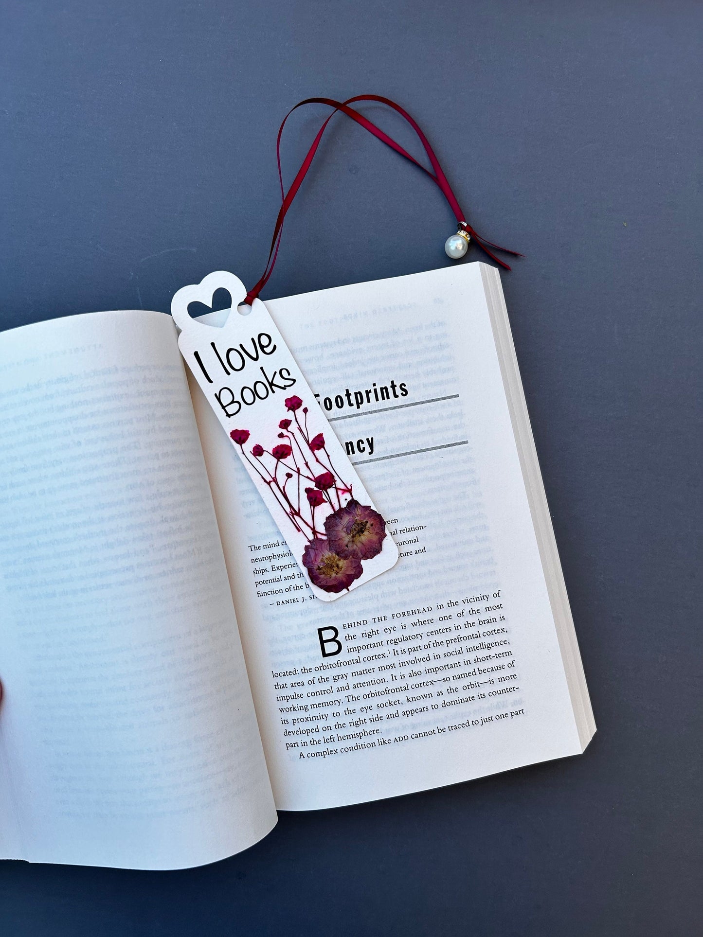 Floral Charm Bookmark - I Love Books