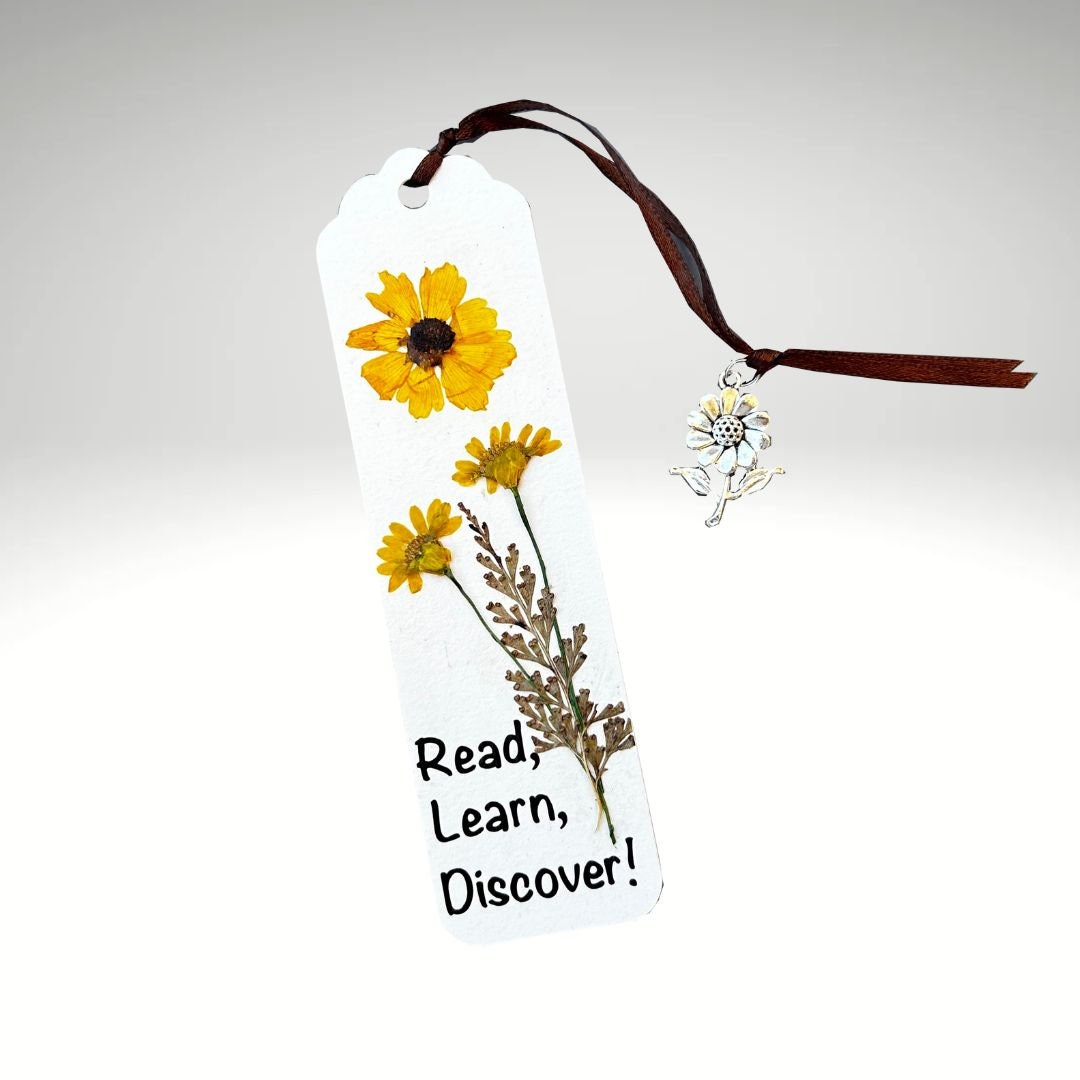 Floral Charm Bookmark - Read, Learn, Discover!