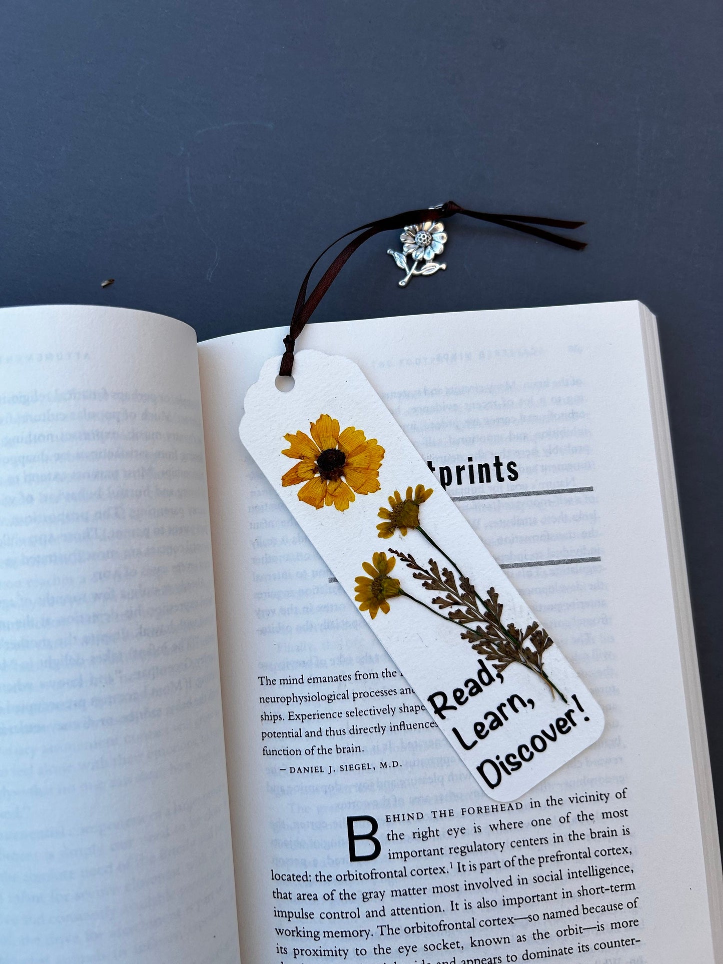 Floral Charm Bookmark - Read, Learn, Discover!