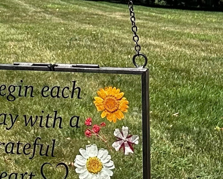 Pressed Flowers with Affirmation to Begin Each Day with a Grateful Heart