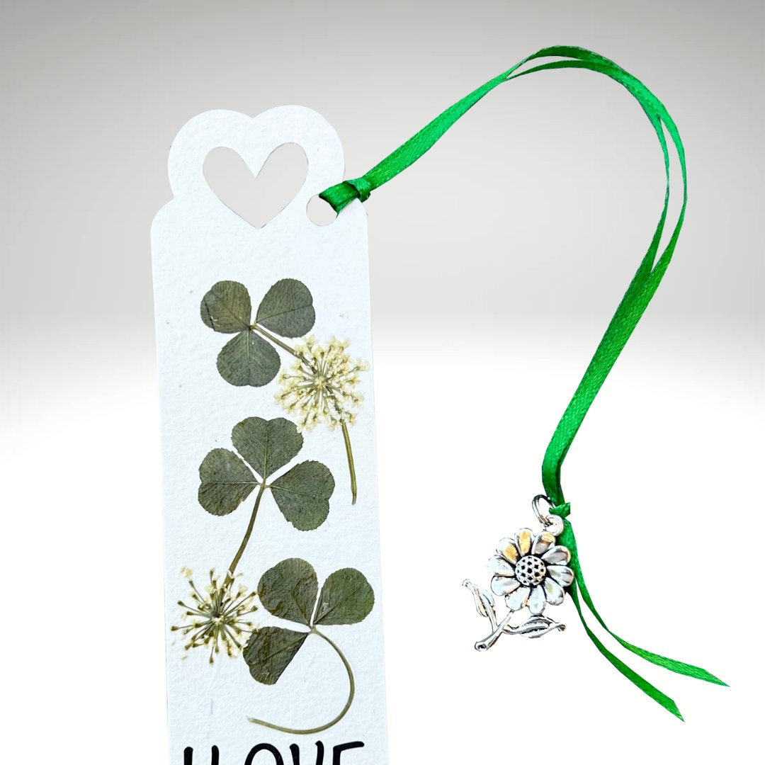 Floral Charm Bookmark - I Love Reading