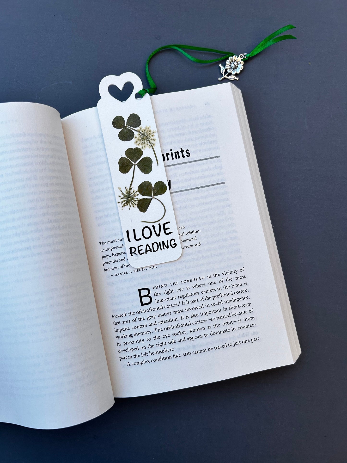 Floral Charm Bookmark - I Love Reading